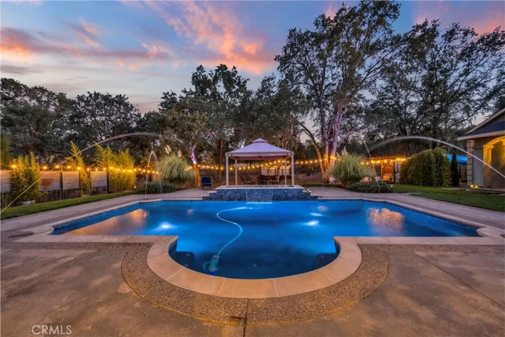 905 Oak Park Way, Lakeport, California 95453