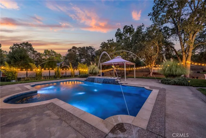 905 Oak Park Way, Lakeport, California 95453
