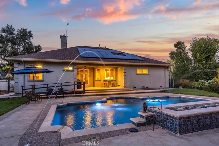 905 Oak Park Way, Lakeport, California 95453