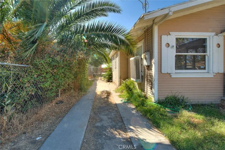 167 W 9th Street, San Bernardino, California 92401
