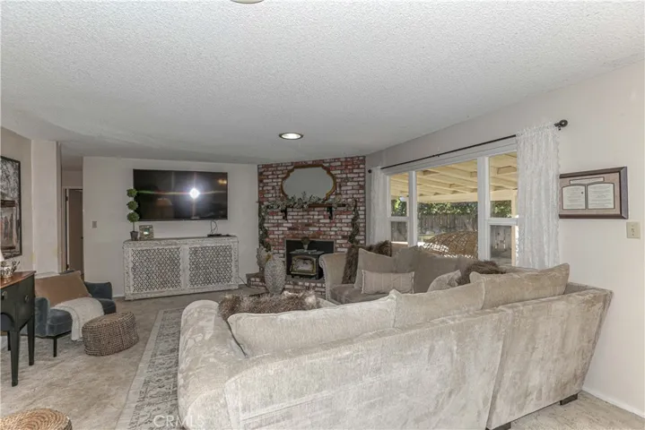 2951 Redwood Drive, Merced, California 95340