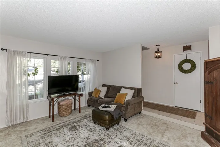 2951 Redwood Drive, Merced, California 95340