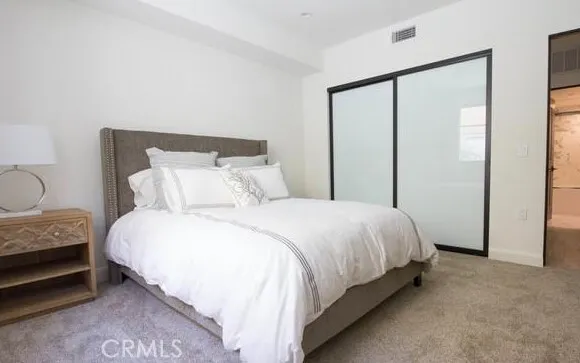 859 S Lucerne Boulevard 110, Los Angeles, California 90005