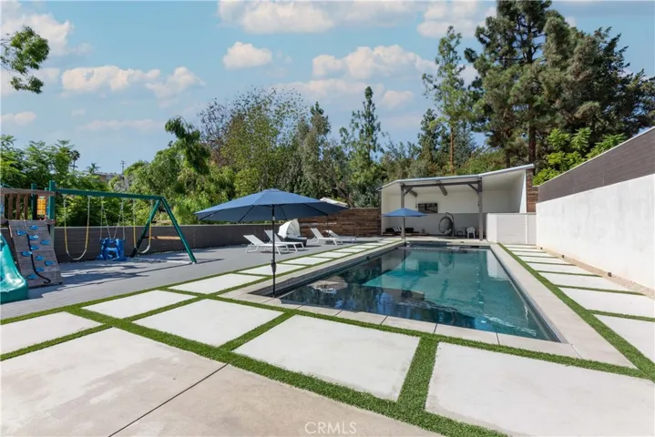 10255 Overhill Drive, Cowan Heights, California 92705