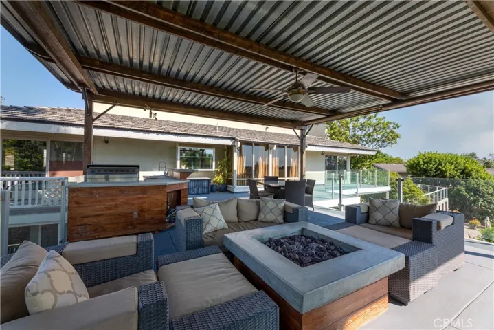 10255 Overhill Drive, Cowan Heights, California 92705