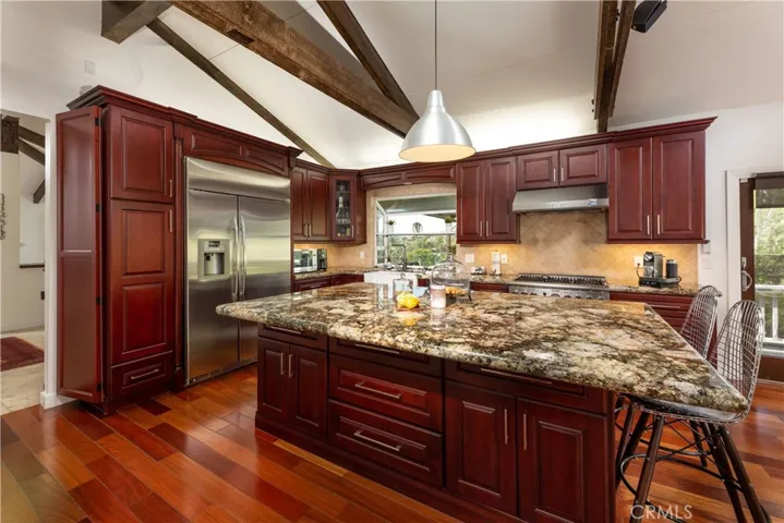 10255 Overhill Drive, Cowan Heights, California 92705