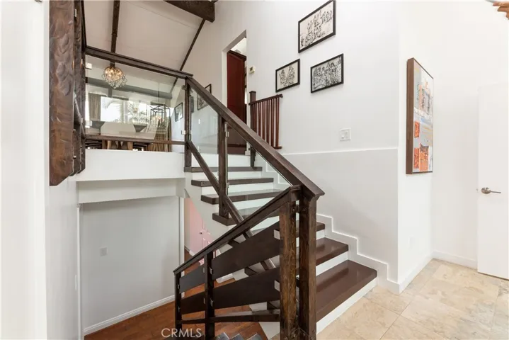 10255 Overhill Drive, Cowan Heights, California 92705
