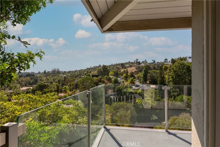 10255 Overhill Drive, Cowan Heights, California 92705