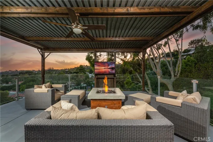 10255 Overhill Drive, Cowan Heights, California 92705