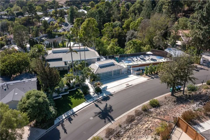 10255 Overhill Drive, Cowan Heights, California 92705