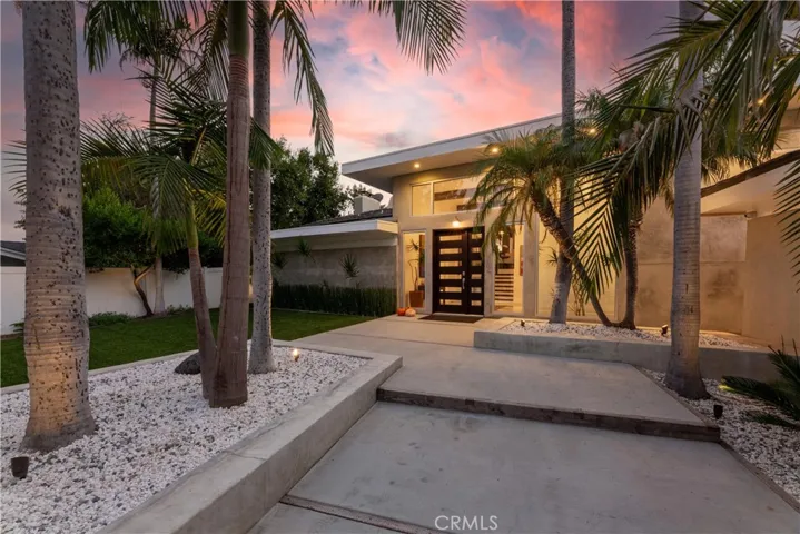 10255 Overhill Drive, Cowan Heights, California 92705