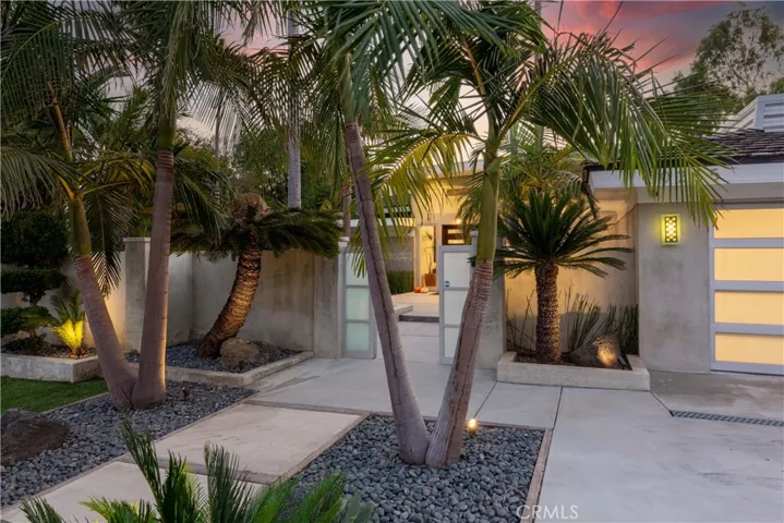 10255 Overhill Drive, Cowan Heights, California 92705