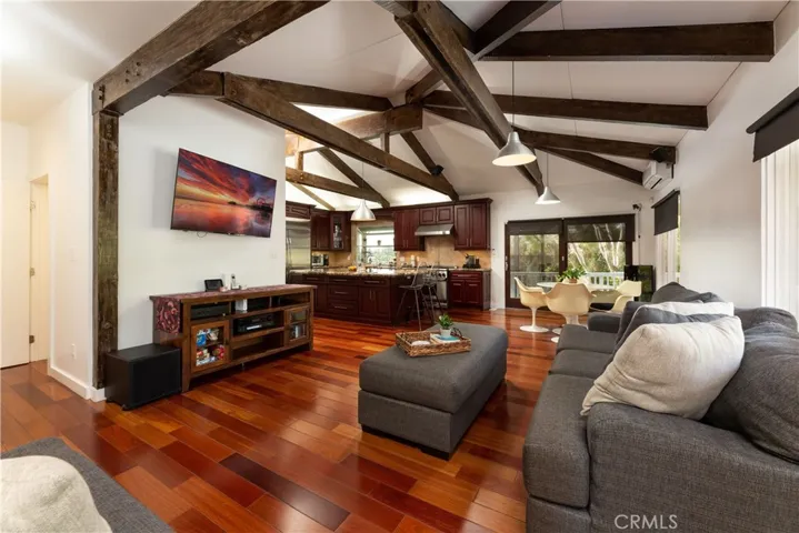 10255 Overhill Drive, Cowan Heights, California 92705