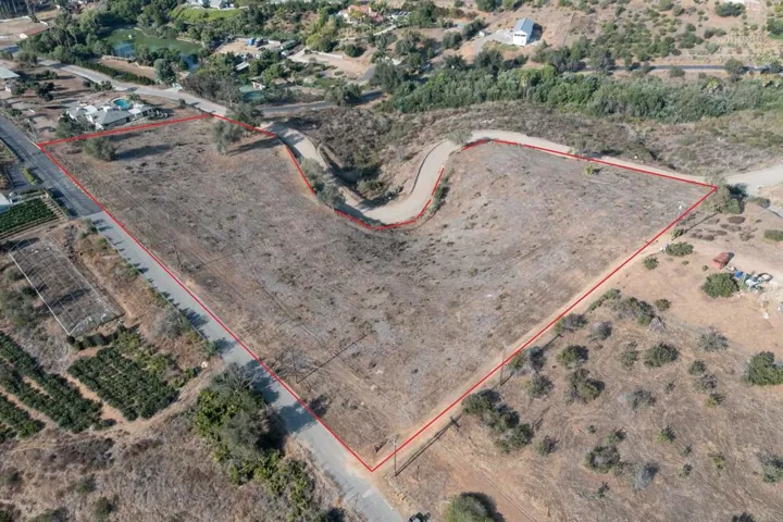 5 .5 Acres Via Puerta Del Sol, Bonsall, California 92003