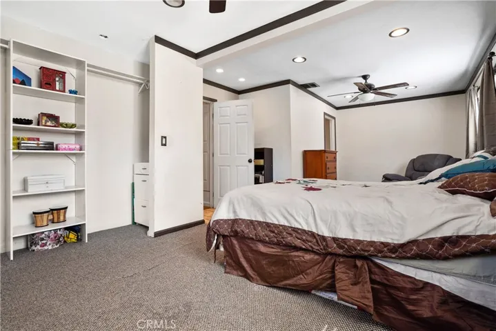 23827 Victory Boulevard, West Hills, California 91307