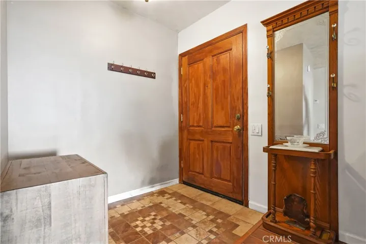 23827 Victory Boulevard, West Hills, California 91307