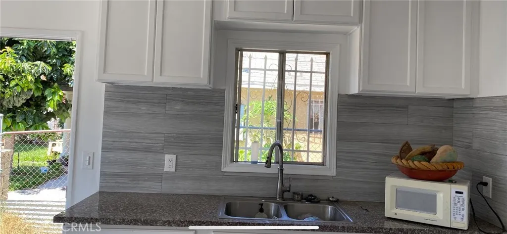15202 S White Avenue, Compton, California 90221