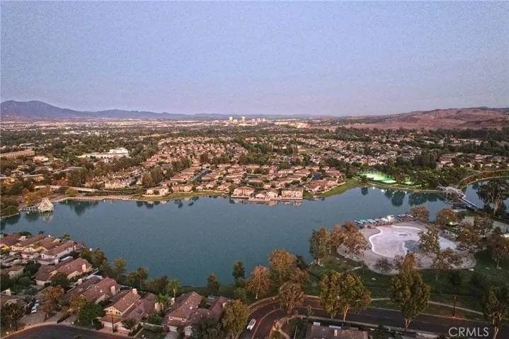 24 Rushingwind 17, Irvine, California 92614