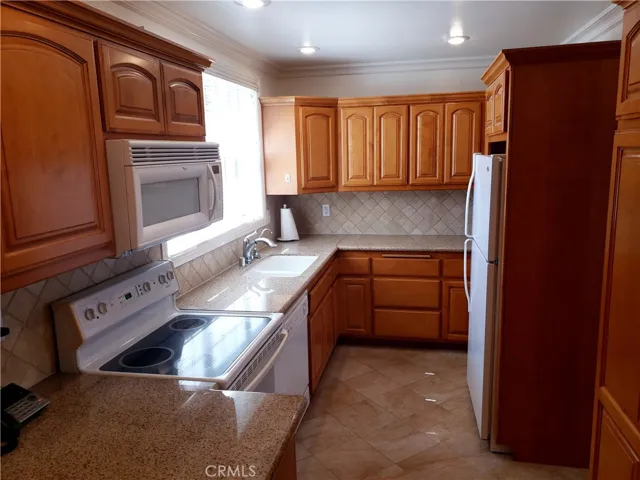 2862 Daneland Street, Lakewood, California 90712