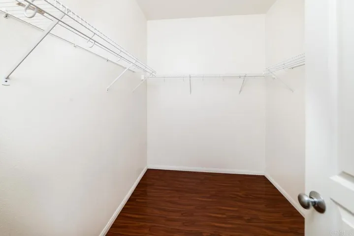 423 Avenida De La Luna, Vista, California 92083