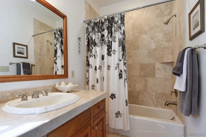 8391 Prestwick Dr., La Jolla, California 92037