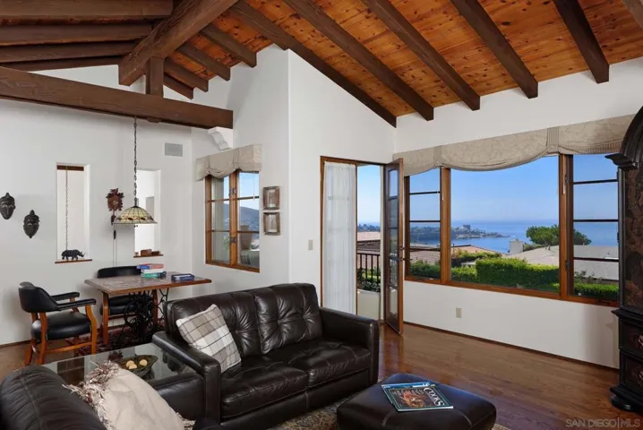 8391 Prestwick Dr., La Jolla, California 92037