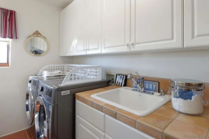 8391 Prestwick Dr., La Jolla, California 92037
