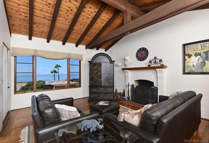 8391 Prestwick Dr., La Jolla, California 92037
