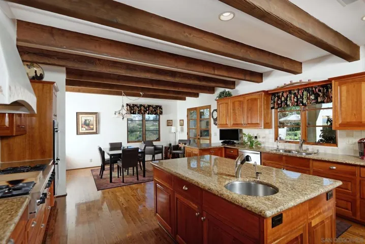 8391 Prestwick Dr., La Jolla, California 92037