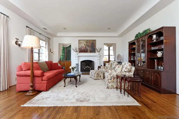 8391 Prestwick Dr., La Jolla, California 92037