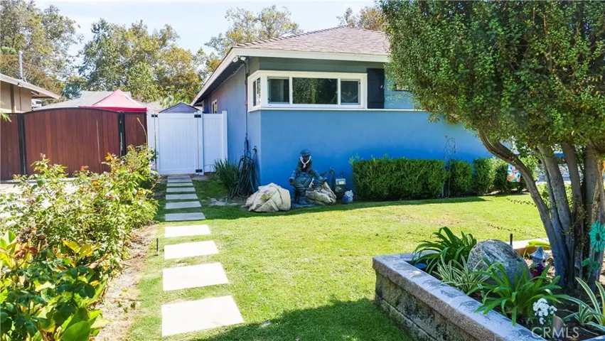 Convenient path to a private & convenient disposal area.