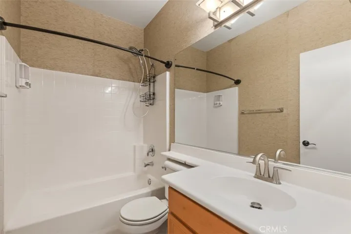 104 Shoreline Drive, Rancho Mirage, California 92270
