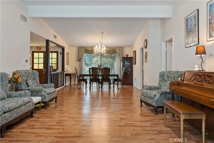 22361 Mulholland Drive, Woodland Hills, California 91364