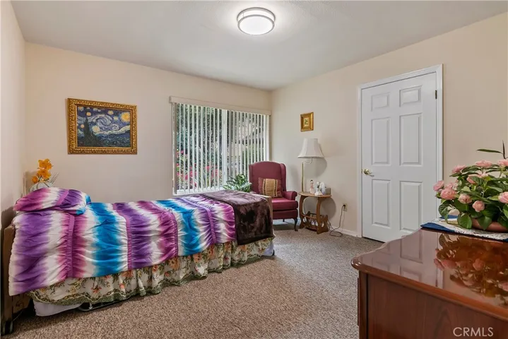 22361 Mulholland Drive, Woodland Hills, California 91364
