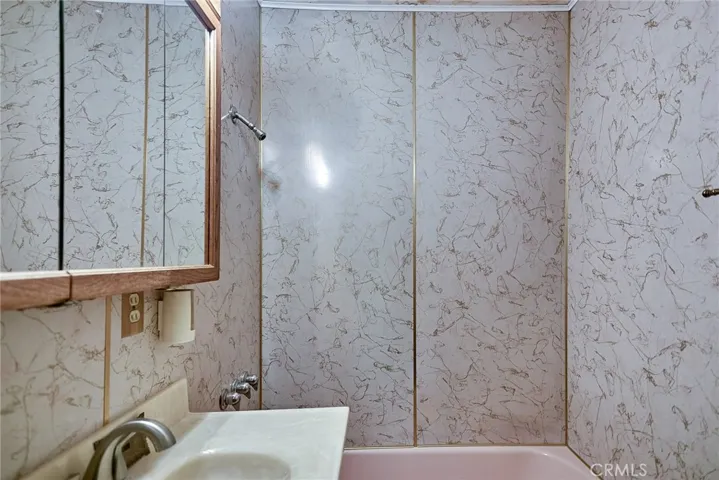 1112 W 210th Street, Torrance, California 90502