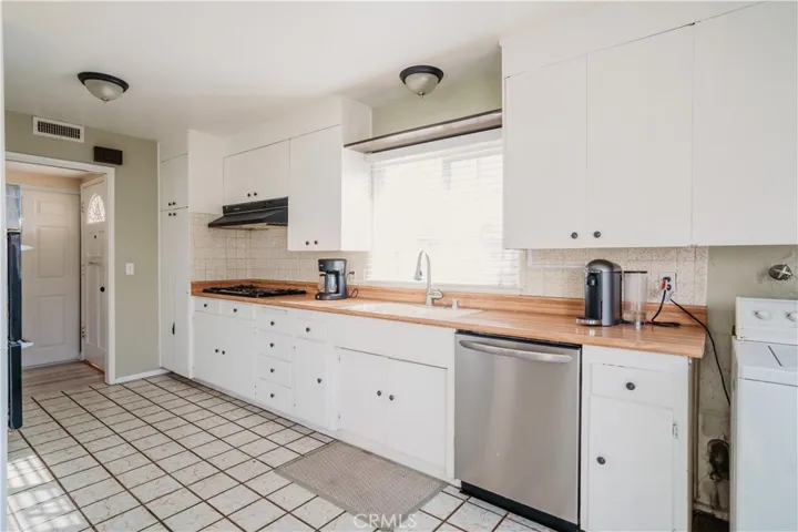 4869 N Bender Avenue, Covina, California 91724