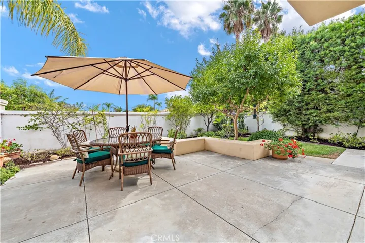 Patio and Garden with Privacy