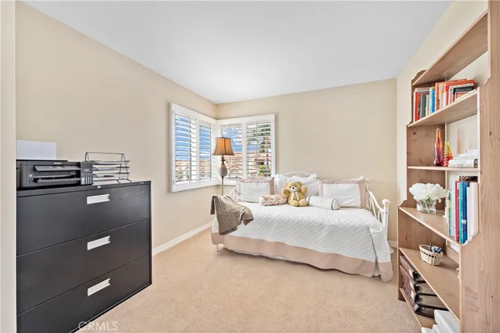 Corner Window in 3rd Bedroom!