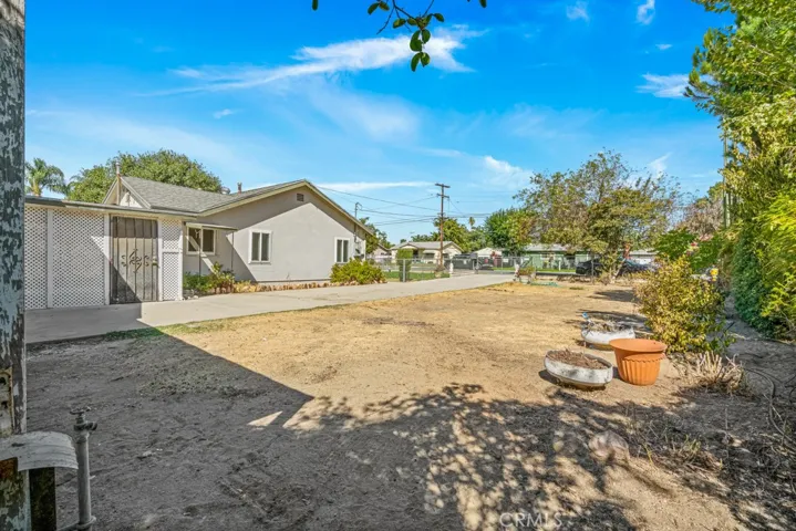222 E Maple Street, Ontario, California 91761