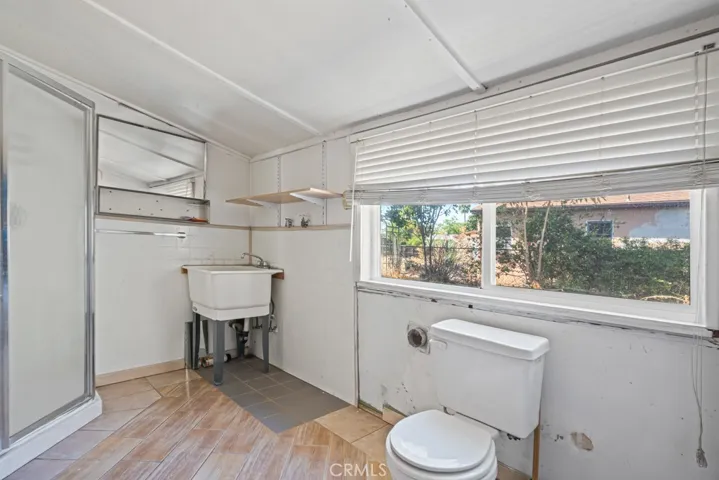 222 E Maple Street, Ontario, California 91761