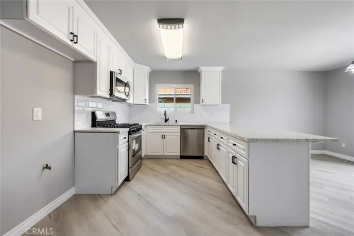 33640 Whispering Palms, Cathedral City, California 92234
