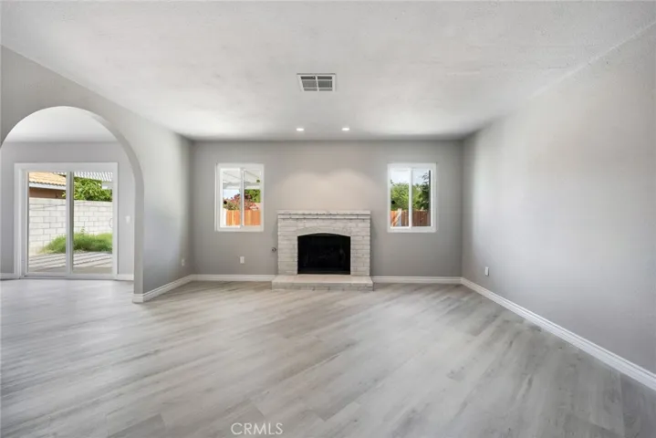 33640 Whispering Palms, Cathedral City, California 92234