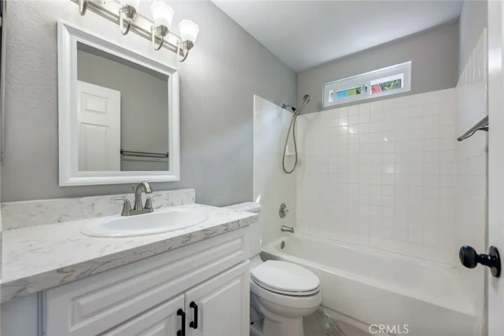 33640 Whispering Palms, Cathedral City, California 92234
