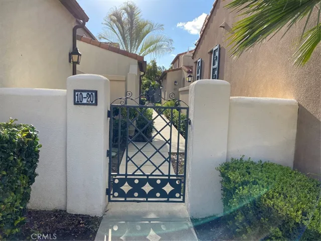 14 Alevera Street, Irvine, California 92618