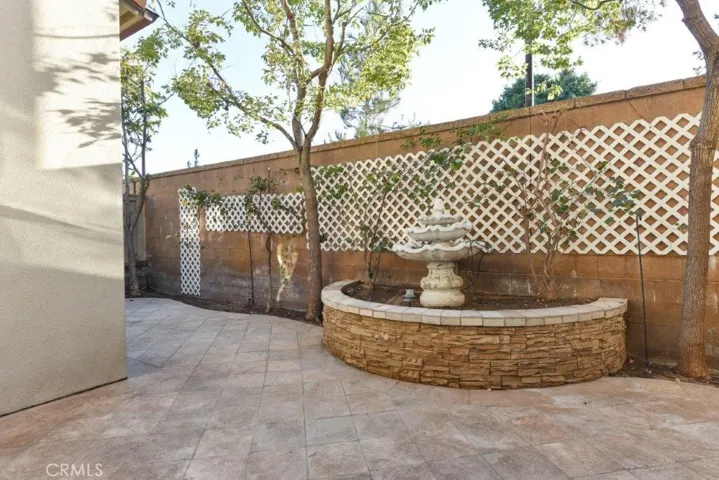 14 Alevera Street, Irvine, California 92618