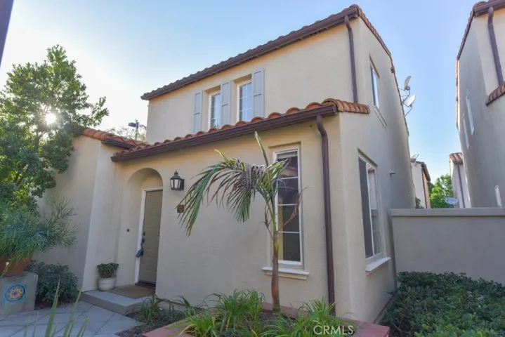 14 Alevera Street, Irvine, California 92618