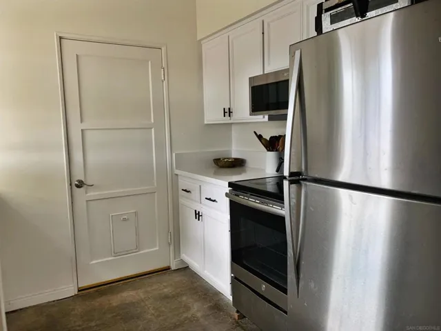 641 W Elder St, Fallbrook, California 92028