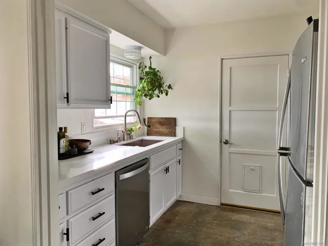 641 W Elder St, Fallbrook, California 92028