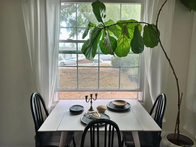 641 W Elder St, Fallbrook, California 92028