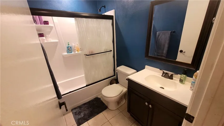 2nd bathroom